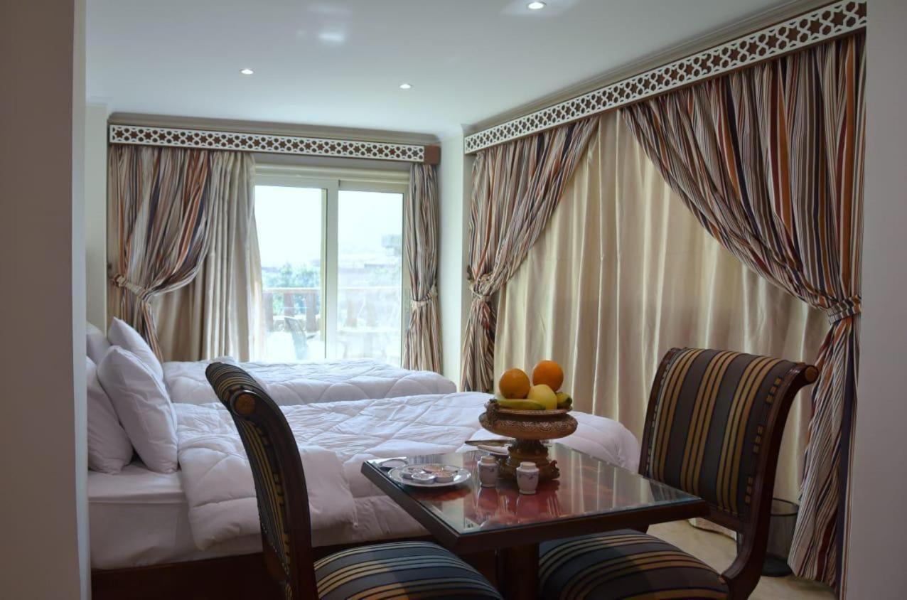 Hotel Pyramid Veiw Le Caire