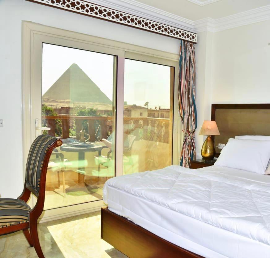 Hotel Pyramid Veiw 4*