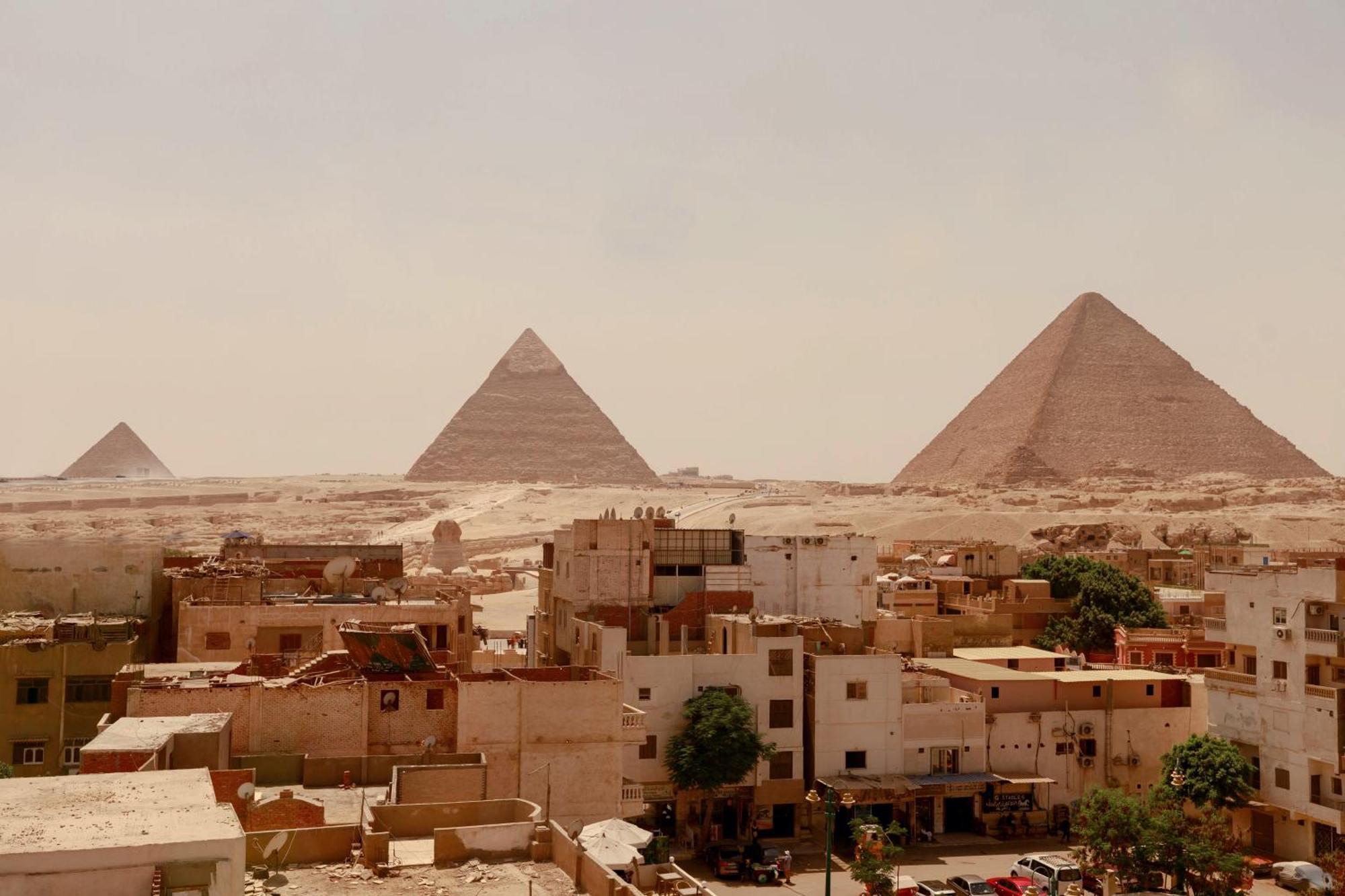 Hotel Pyramid Veiw