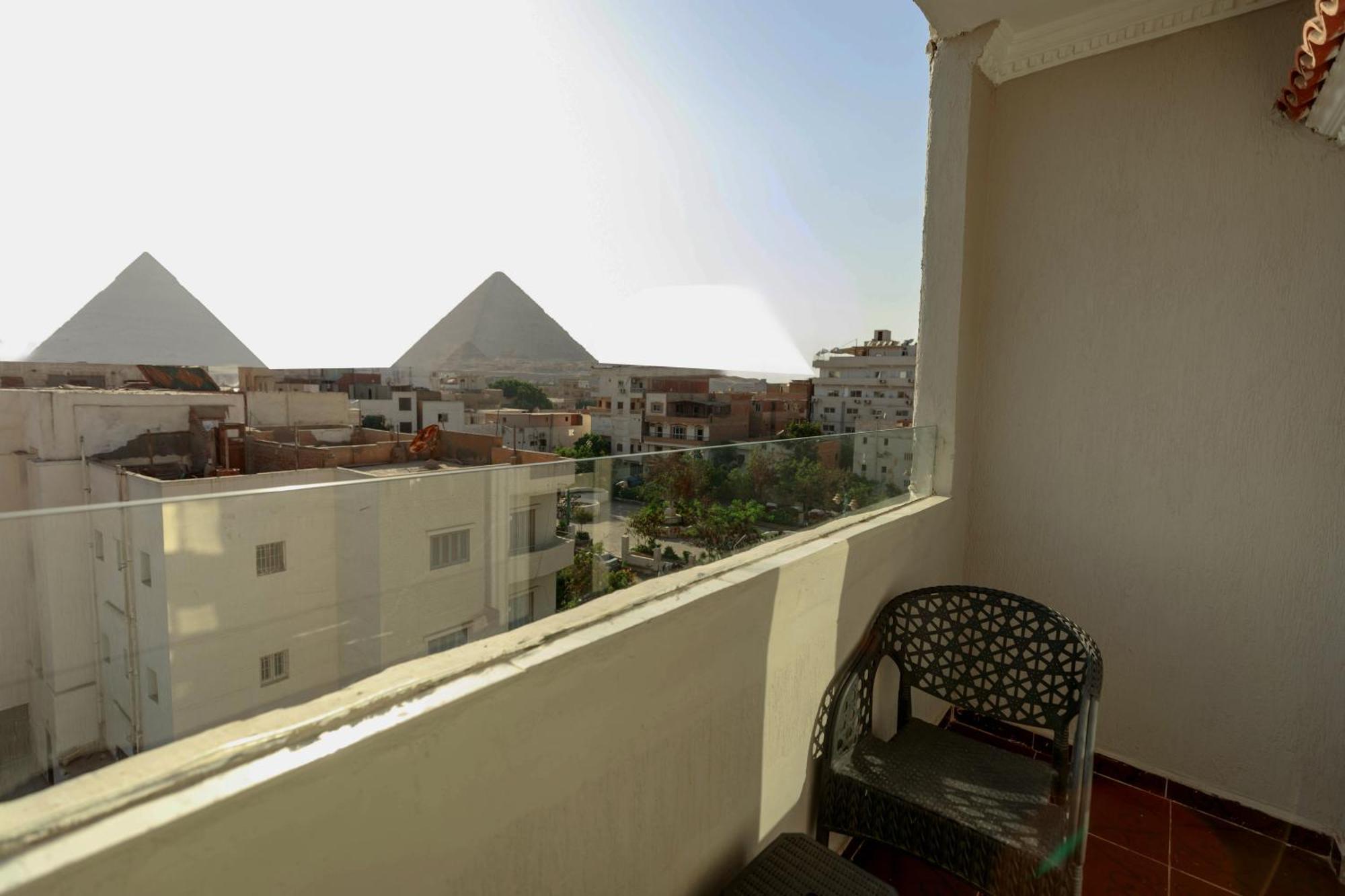 Pyramid Veiw Hotel